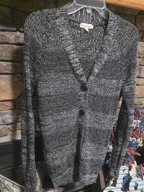 Proof Excellence Vneck Button Sweater Sz XL